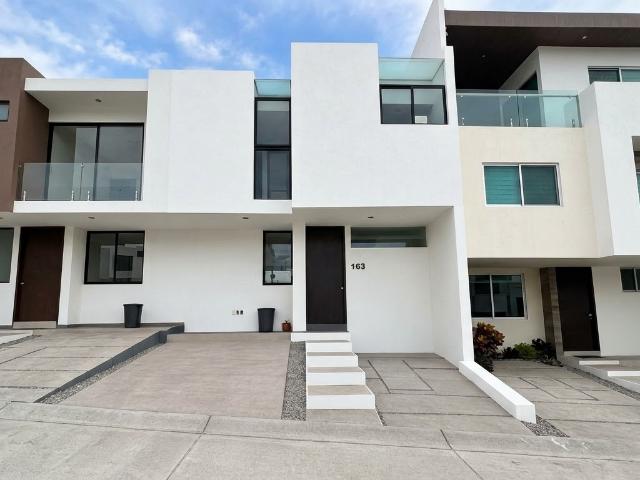 Casa en renta en Senderos de Monte Verde, Región Centro