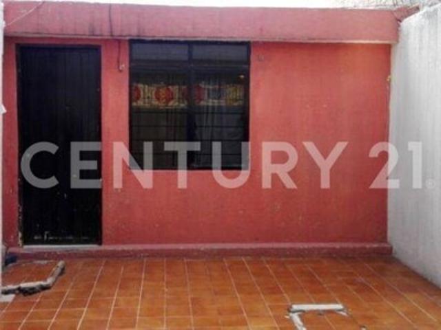 Casa en renta en Unidad Morelos 3ra Sección, San Pablo de las Salinas