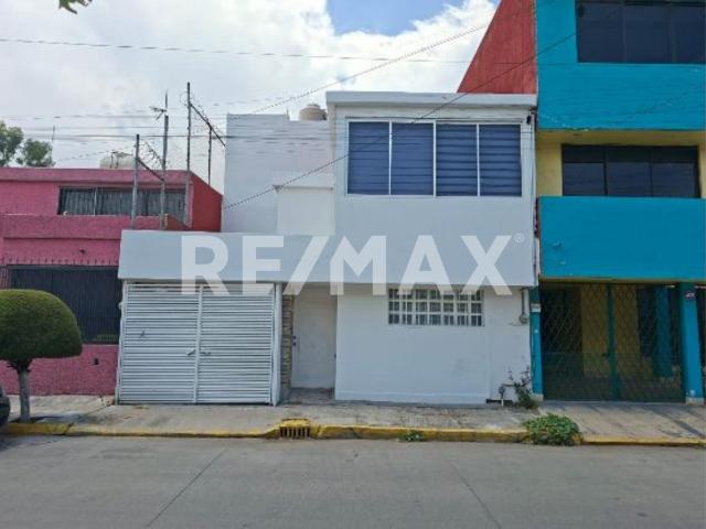 Casa en renta en Tlalnepantla De Baz, Estado de México