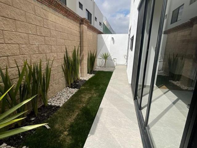 Casa en renta en Lomas de Angelópolis, San Andrés Cholula