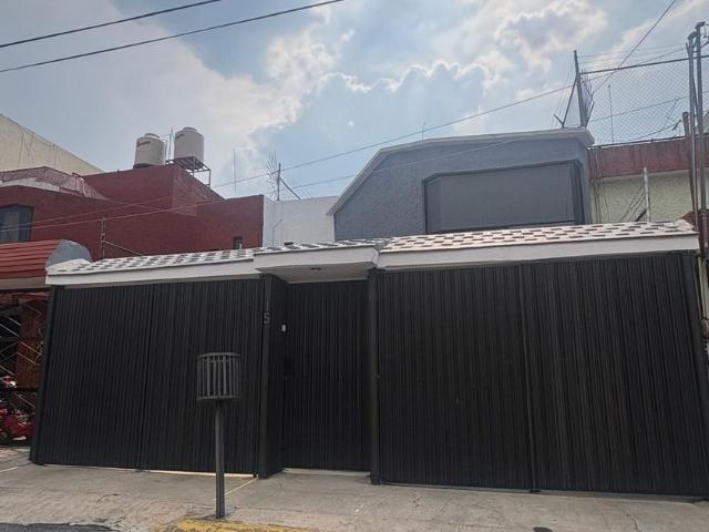 Casa en renta en Tlalnepantla De Baz, Estado de México