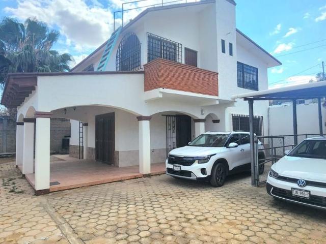Casa en renta en Santa María Atzompa, Oaxaca