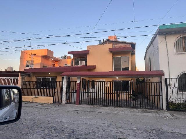 Casa en renta en Manzanillo, Colima