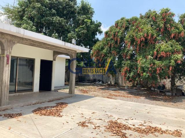 Casa en renta en Santiago De La Peña, Tuxpan