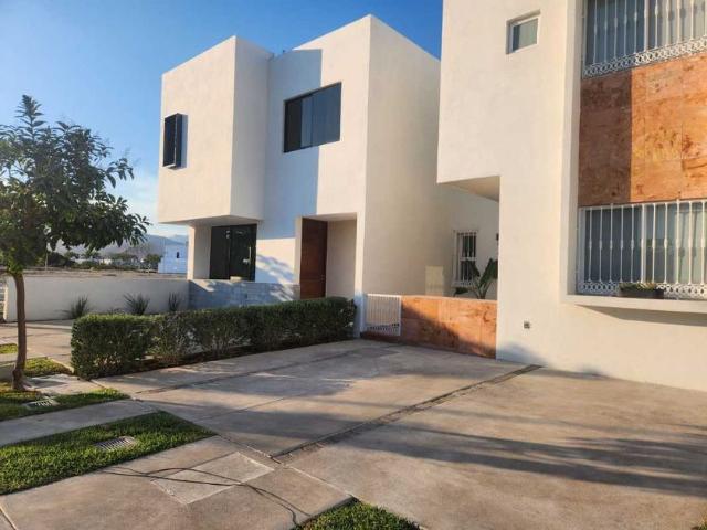 Casa en renta en Manzanillo, Colima