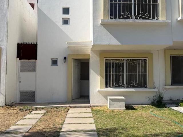 Casa en renta en Rancho San Miguel, Fracc. Arboledas de Paso Blanco