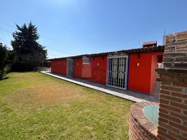 Casa en renta en Tepetlaoxtoc, Estado de México