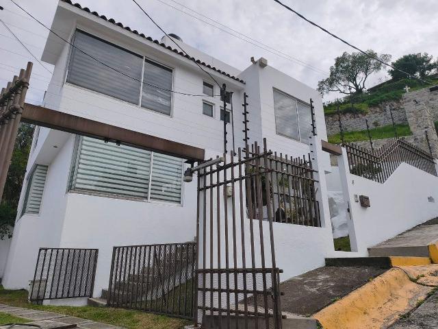 Casa en renta en Cumbres de San Mateo, Naucalpan de Juárez