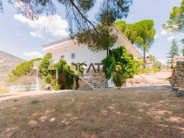 Casa en venta en Robledo De Chavela