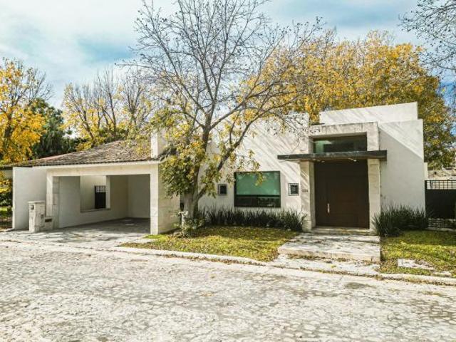 Casa en San Alberto con recamara principal en planta baja