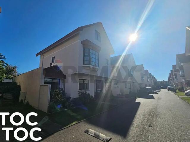 Casa en arriendo en San Pedro De La Paz, Biobío