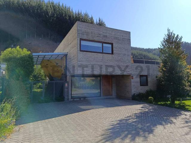 Casa en arriendo en San Pedro De La Paz, Biobío