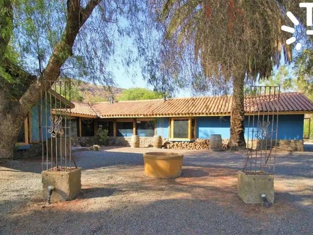 Casa en venta en Algarrobal, Metropolitana