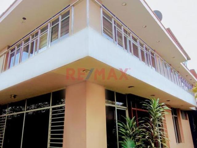 Casa alquiler en Santiago De Surco, Lima Metropolitana