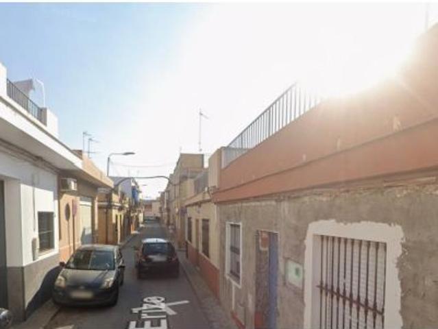 Casa en venta en Valdezorras, Sevilla