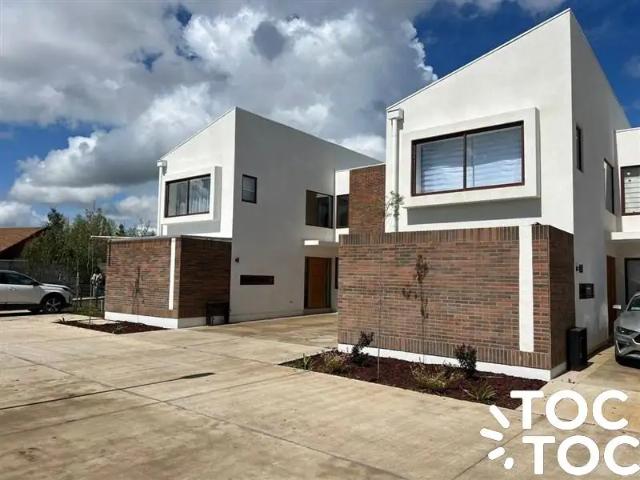 Casa en arriendo en Valles del Country, Talca
