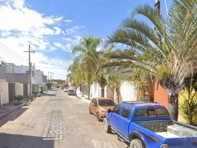 Casa en venta en Fraccionamiento Lagos del Country, Tepic