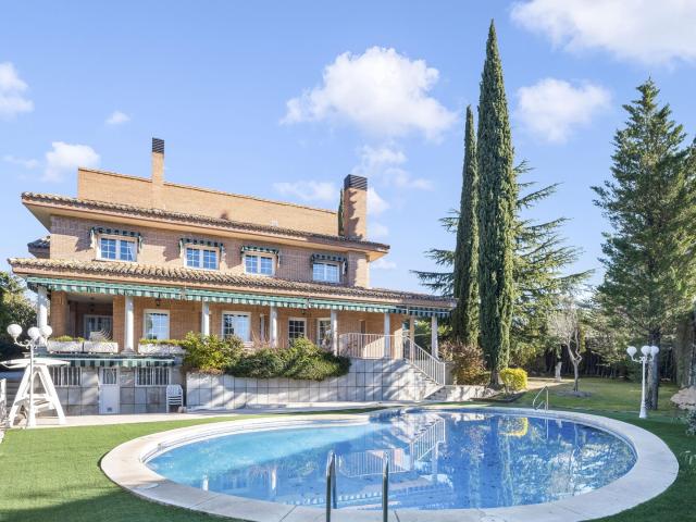 Chalet en alquiler en Los Robles, Torrelodones