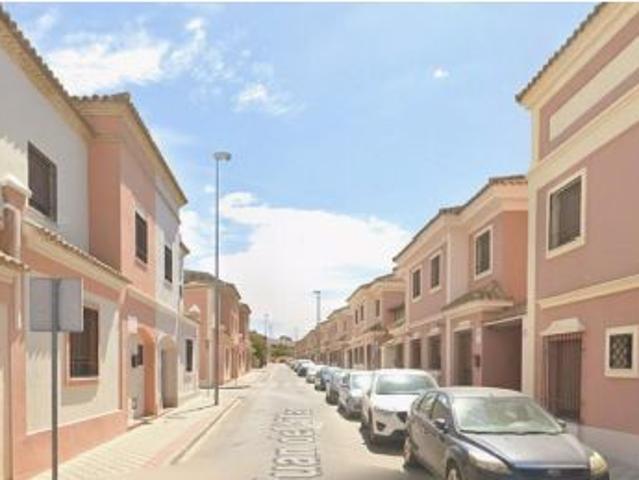 Casa en venta en Utrera, Andalucía