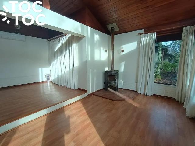 Casa en arriendo en Isla Teja, Valdivia