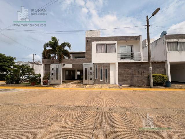 Casa en venta en Coatzacoalcos, Veracruz