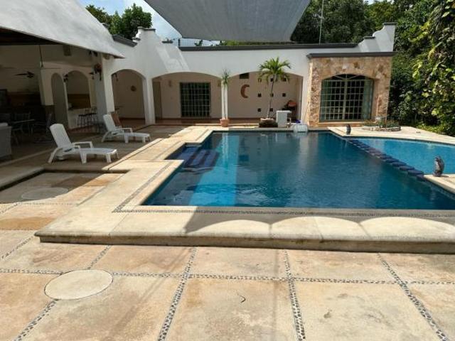 Casa en Venta 4 Habitaciones en Ticul
