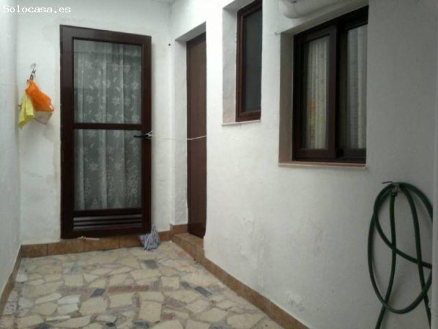 Casa en venta en Baena, Andalucía
