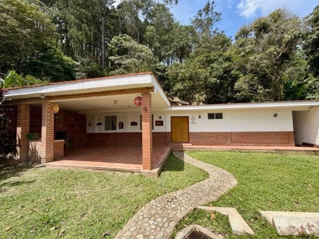 Casa en venta en Los Pinos, Caracas