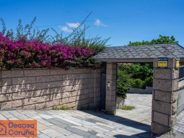 Casa en venta en Penarredonda, A Coruña