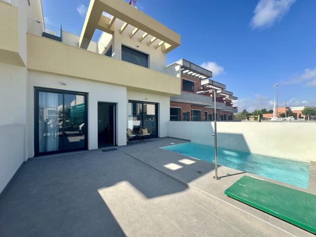 Casa en venta en Formentera Del Segura
