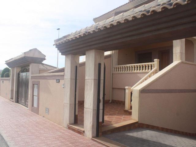 Casa en venta en Rojales, Valencia