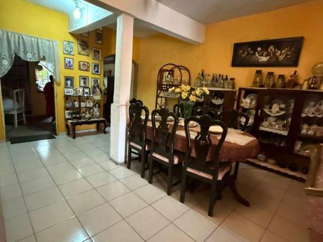 Casa en venta a unos metros de la calle Arista! en Pocitos y Rivera!