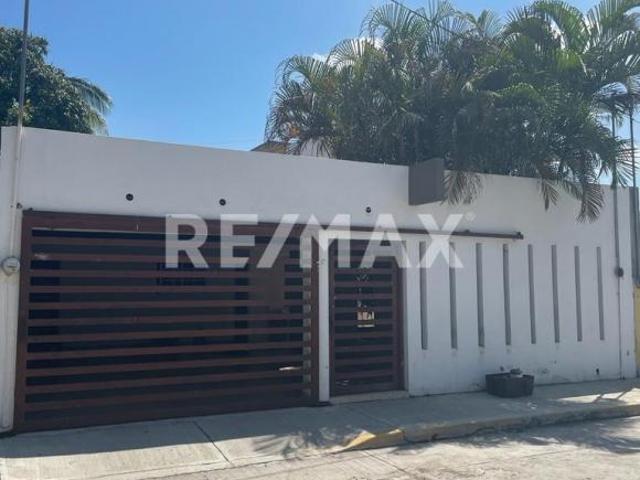 Casa en Venta Adán Castelán 4