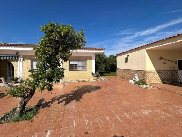Casa en venta en Urbanización La Galbana, Alcalá De Guadaíra