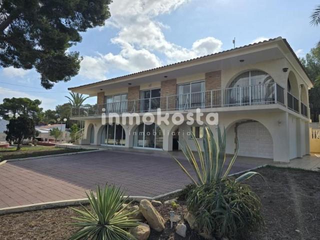 Casa en venta en la Marina Baixa, Valencia