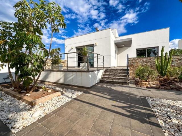 Casa en venta en Retamar, Almería