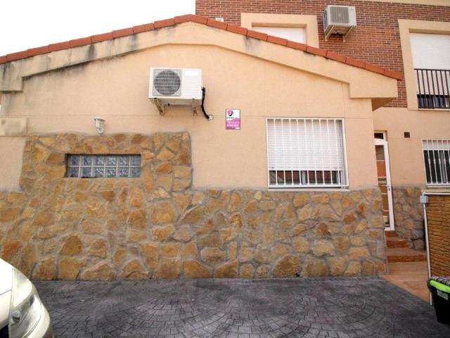 Chalet en venta en Azuqueca De Henares, Castilla-La Mancha