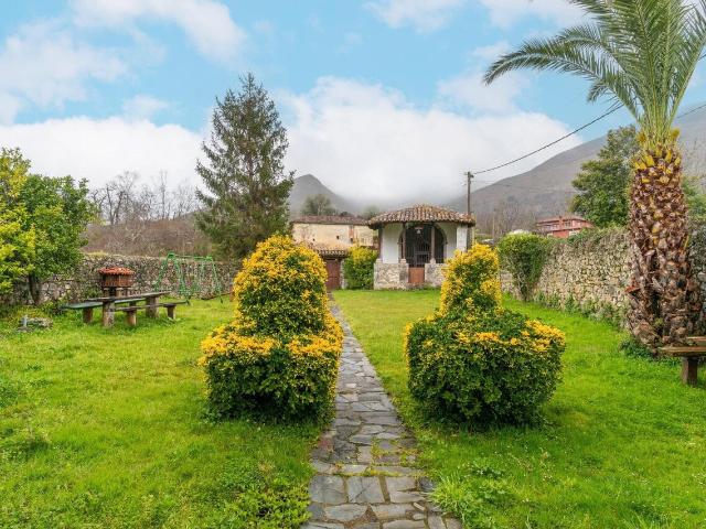 Chalet en venta en Ardisana, Llanes