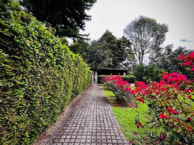 Casa en venta aún costado del club de golf Avándaro en Valle de Bravo