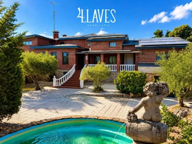 Chalet en venta en Berzosa, Hoyo De Manzanares