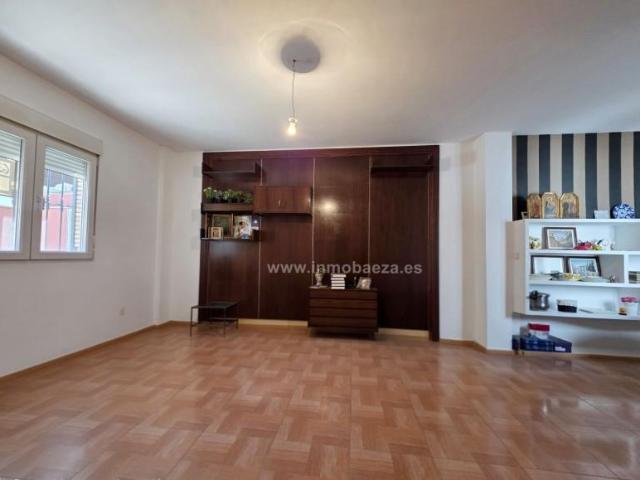 Casa en venta en Las Protegidas, Jaén
