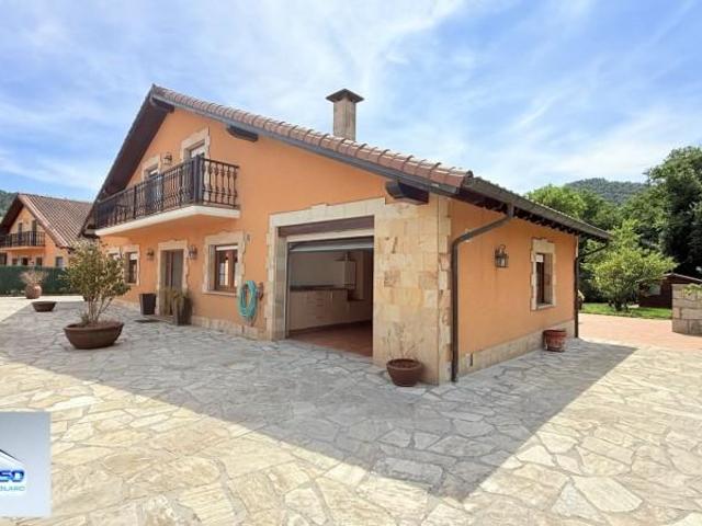 Casa en venta en Paderne, Cantabria