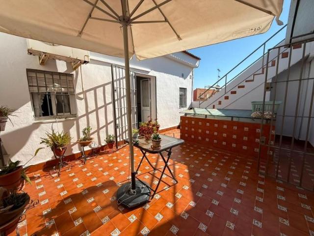 Casa en venta en Benacazón, Andalucía