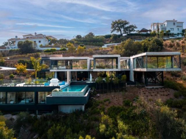 Casa en venta en La Alquería-El Paraíso, Costa del Sol Occidental
