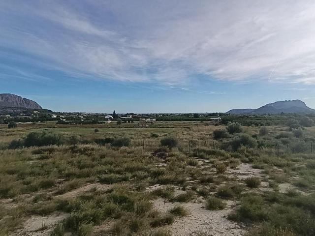 Casa en venta en Beniarbeig, Valencia