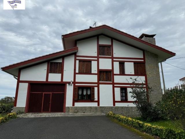Casa en venta en Bermeo, Guipúzcoa