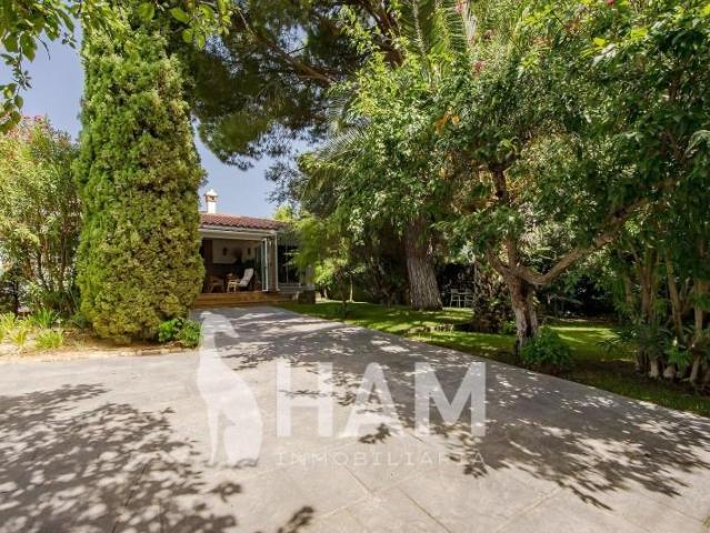 Casa en venta en Viñas Viejas, Boadilla Del Monte