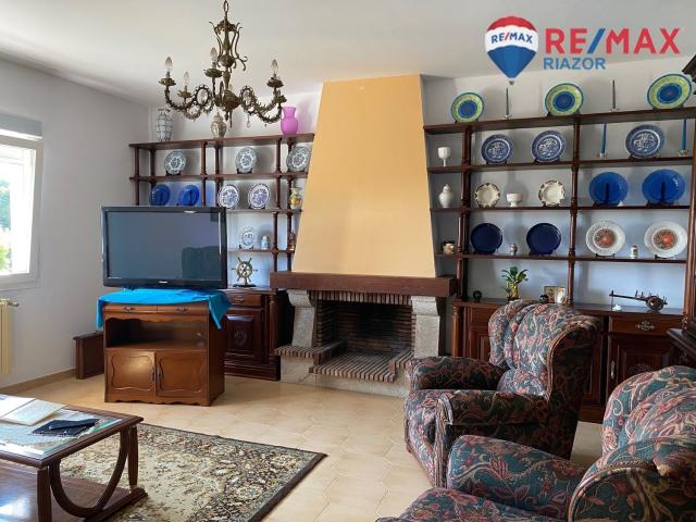 Casa en venta en O Chazo, A Barbanza