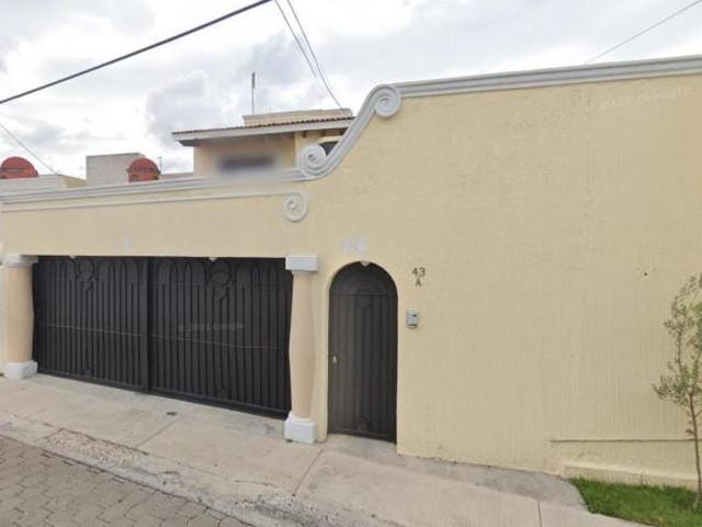 CASA EN VENTA BOSQUES DEL ACUEDUCTO QUERETARO