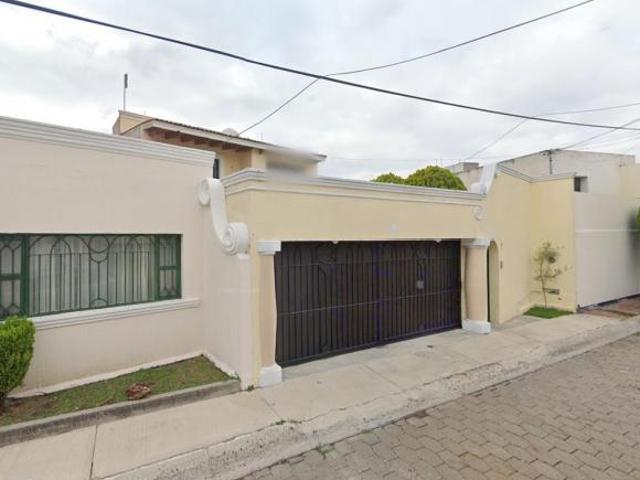 CASA EN VENTA BOSQUES DEL ACUEDUCTO QUERETARO